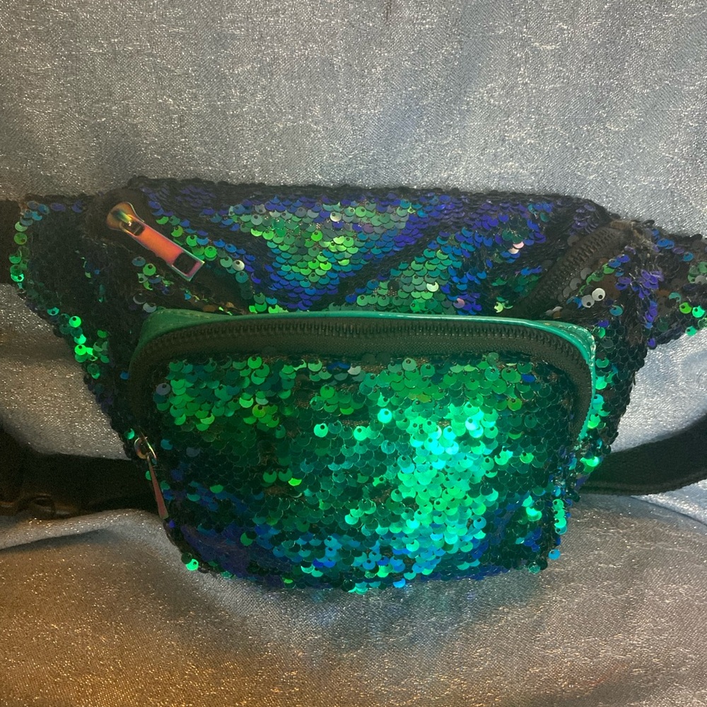 Cowgirl Trendy brand Sparkly Sequin Green and Blue Fanny Pack/Sling bag